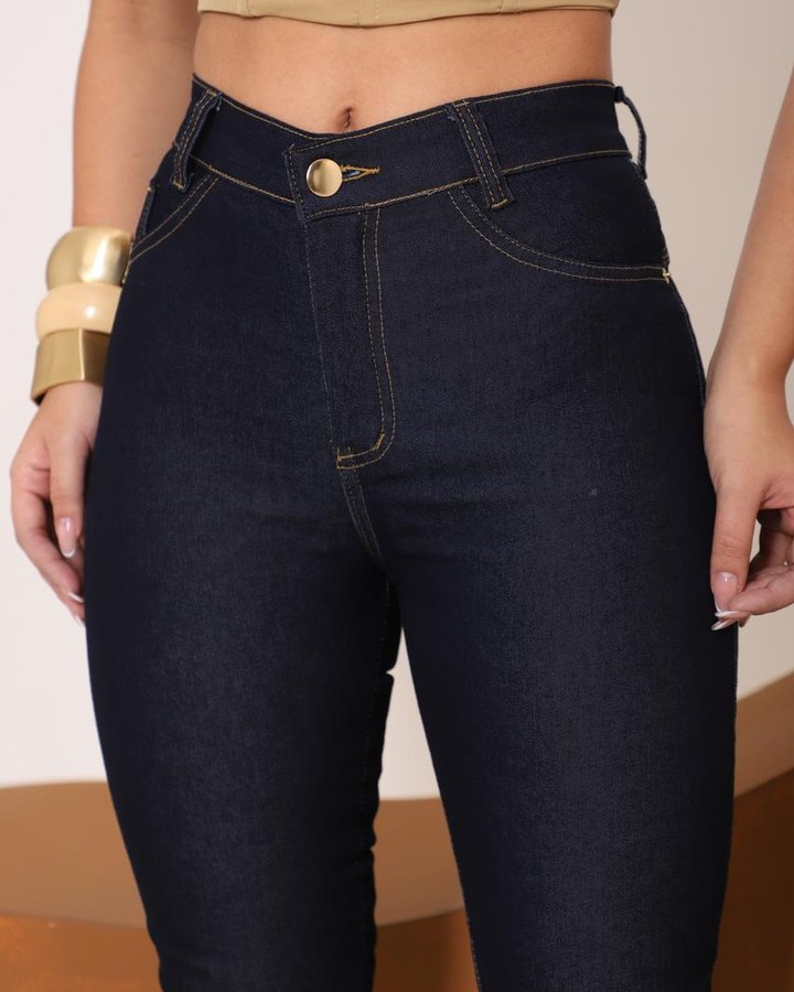 Calça feminina cintura alta, lavagem azul marinho